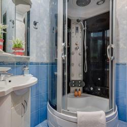 Фото Апартаменты на улице Академика Губкина 30Г