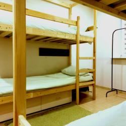 Кровать в 4-местном общем номере