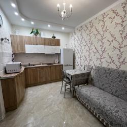 Фото Отель AlexHome (АлексХоум) на улице Алексея Короткова 1