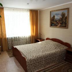 Номер стандарт с 1 двуспальной кроватью