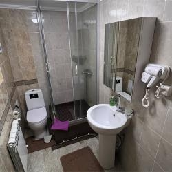 Номер стандарт с 1 двуспальной кроватью