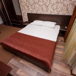 Номер стандарт с 1 двуспальной кроватью и балконом