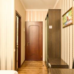 Номер стандарт эконом с 1 двуспальной кроватью