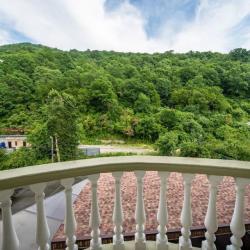 Комната стандарт с 1 двуспальной кроватью и балконом