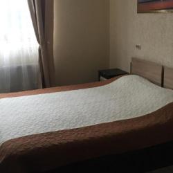 Номер стандарт с 1 двуспальной кроватью