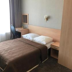 Номер стандарт с 1 двуспальной кроватью