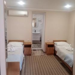 Фото Отель AT Relax House (АТ Релекс Хаус)