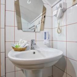 Фото Отель Три звезды (первый корпус)