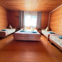 Комната стандарт с 5 односпальными кроватями