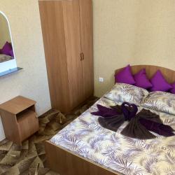 2-комнатная комната улучшенная с 4 односпальными кроватями