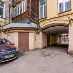 Фото Отель Метры в центре на Свечном переулке 15/48