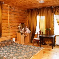 Номер стандарт с 1 односпальной и 1 двуспальной кроватью