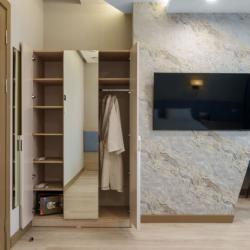 Номер делюкс с 1 двуспальной кроватью и диваном