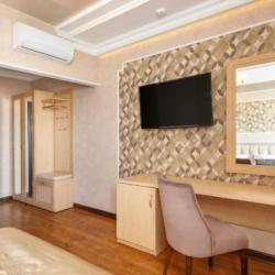 Номер комфорт с 1 двуспальной кроватью