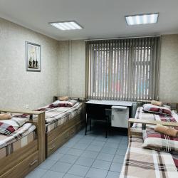 Кровать в 4-местном общем мужском номере