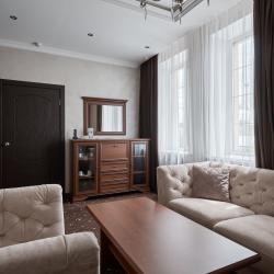 Номер люкс комфорт с 1 двуспальной кроватью