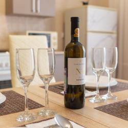 Фото Отель LetoApart (ЛетоАпарт) на улице Удалова 7