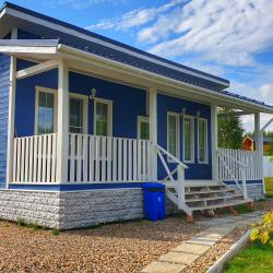 Коттедж Кантри с 2 спальнями и сауной