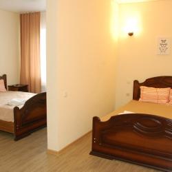 Фото Small Hotel (Смол Отель)