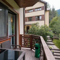 Номер стандарт (с балконом, 2 и 3 этаж) в гостинице 