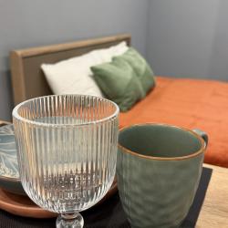 2-местные 1-комнатные апартаменты студия Октябрьская 16 с 1 двуспальной кроватью