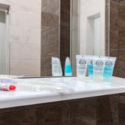 Фото Отель Вершина-ПВ на улице Камзина 41/3