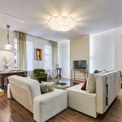 Фото Отель FlatStay Кирилловская 22| 3шка с просторной гостиной на 8 человек в центре