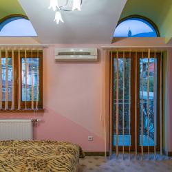 Номер стандарт с 1 двуспальной кроватью