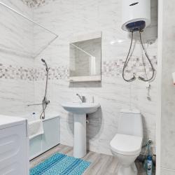 Фото Апартаменты Петровские на улице Левитана 5