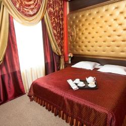 Номер стандарт с 1 двуспальной кроватью