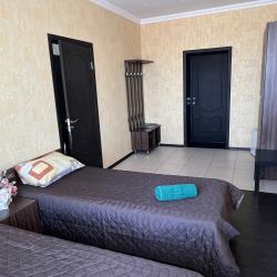 2-комнатный номер стандарт семейный с 5 односпальными кроватями