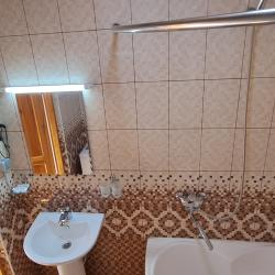 Номер эконом с 1 двуспальной кроватью