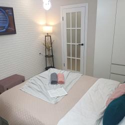 Фото Отель Квартира с дизайнерским ремонтом возле парка Машиностроителей