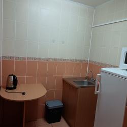 Номер эконом с 1 двуспальной кроватью (удобства на блок)