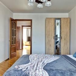 Фото Апартаменты на улице Нелюбина 25 (3)