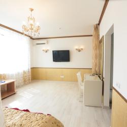 Номер люкс с 1 двуспальной кроватью