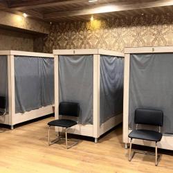 Кровать в 6-местном общем мужском номере