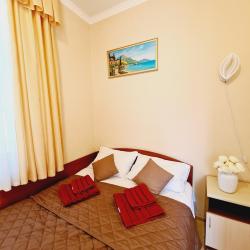 Номер стандарт улучшенный с 1 двуспальной кроватью