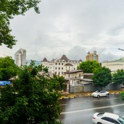 Фото Отель LetoApart (ЛетоАпарт) на улице Карла Маркса