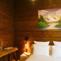 Коттедж улучшенный с 1 двуспальной кроватью Les Chalet