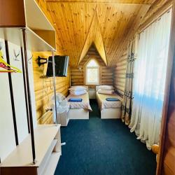 Номер эконом с 2 односпальными кроватями (без душа)