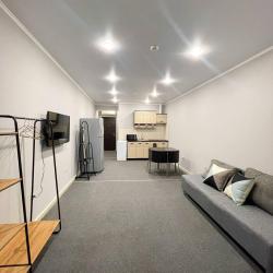 VeryHotel — 1ac98ea450acf41edef53160a9909a10