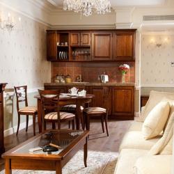 Фото Отель Villa Elena Hotel & Residences (Вилла Елена)