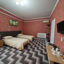 Номер стандарт с 4 односпальными кроватями