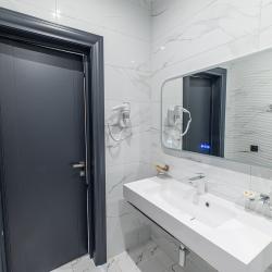 2-комнатный номер люкс с 1 двуспальной кроватью