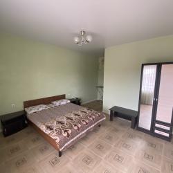 Номер стандарт с 1 двуспальной кроватью