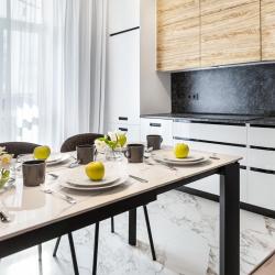 Фото Апартаменты VisitNovorossiysk (Визит) на набережной Адмирала Серебрякова