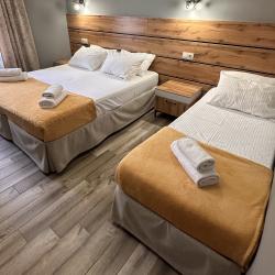 Номер стандарт семейный с 1 двуспальной кроватью