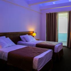 Фото Отель Дэм