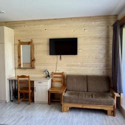 Комната стандарт с 2 односпальными кроватями с балконом (коттедж Времена года)